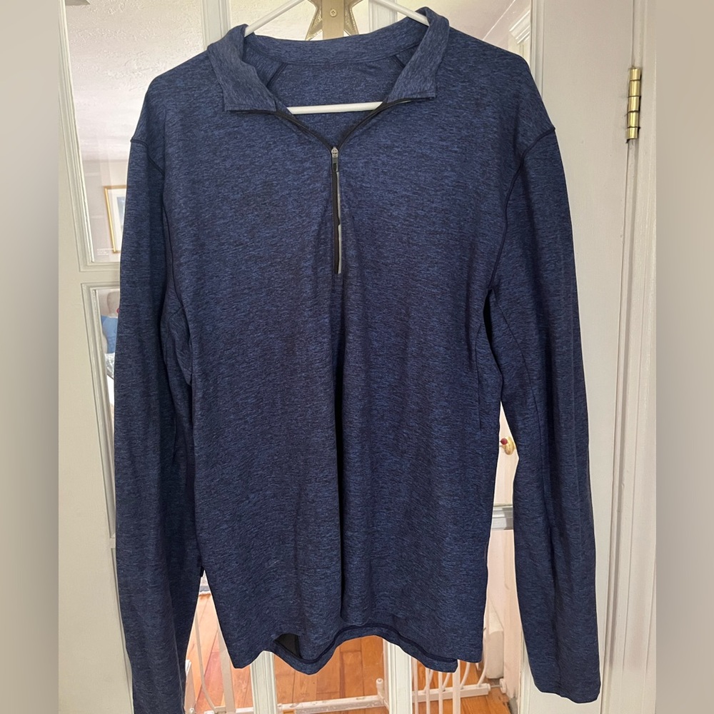 Lululemon Men’s long-sleeve quarter zip up. Size Large